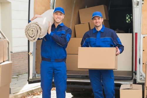 Moving truck service for homes in Richmond Upon Thames
