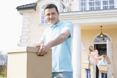Man with van service for convenient Richmond upon Thames relocations