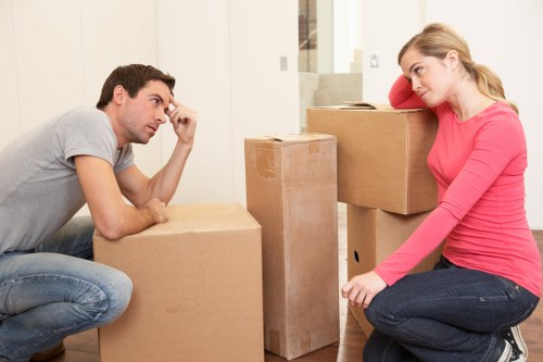 Strong moving boxes and wrapping materials for local relocations